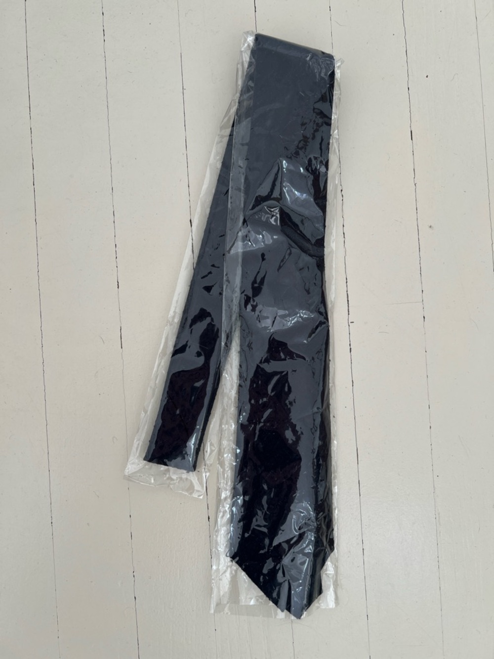 NWT Suitsupply Navy Textured Silk Tie